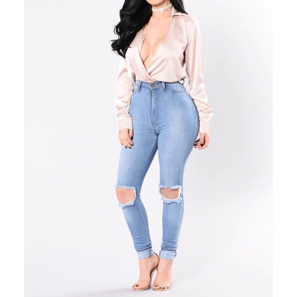 Fashion Nova Champagne Long Sleeve Plunge Neck Body Suit size XS